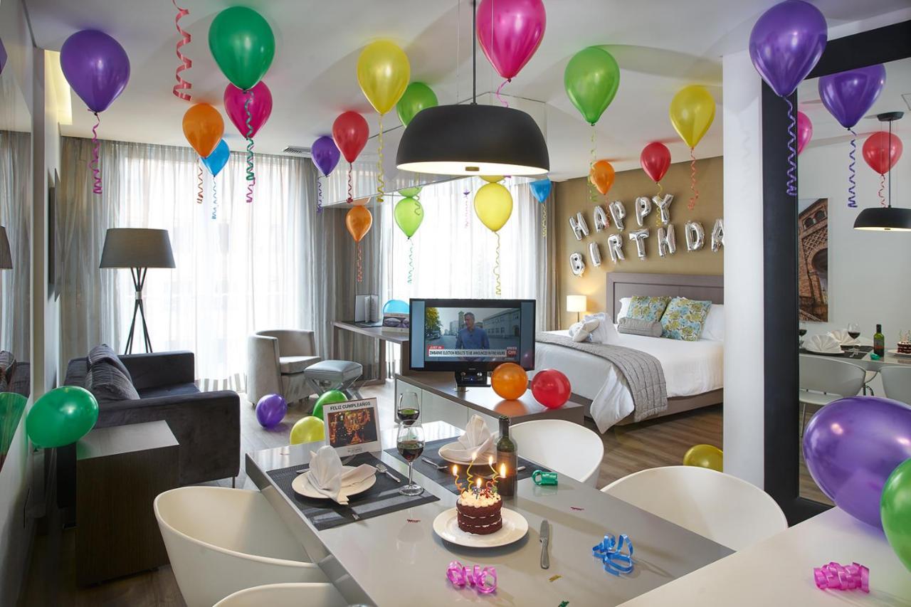 Hotel 100 Luxury Suites By Preferred 波哥大 外观 照片 A party room at the hotel
