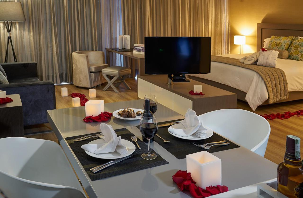 Hotel 100 Luxury Suites By Preferred 波哥大 外观 照片 A suite at the hotel
