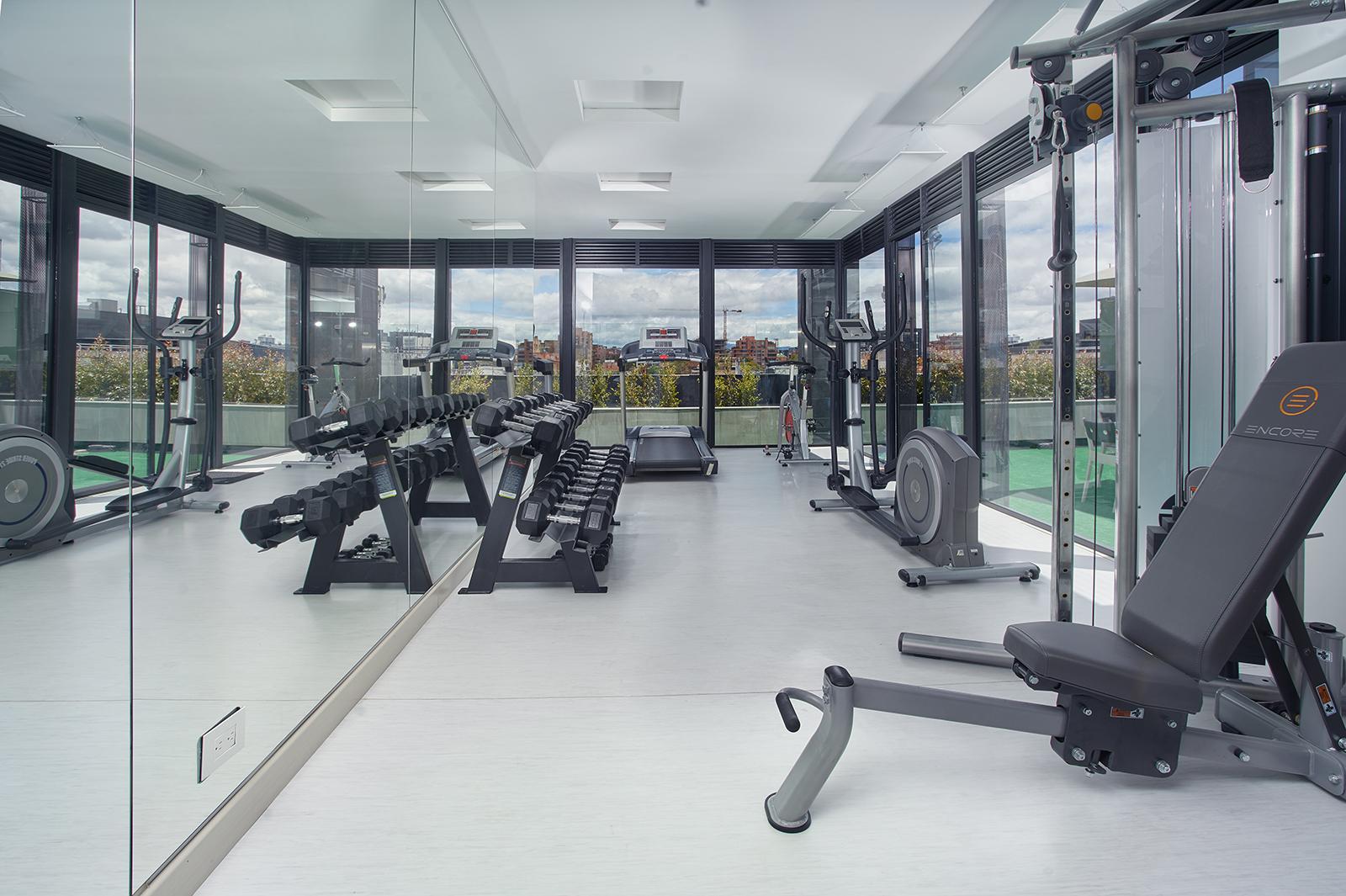 Hotel 100 Luxury Suites By Preferred 波哥大 外观 照片 The gym at the London Business School