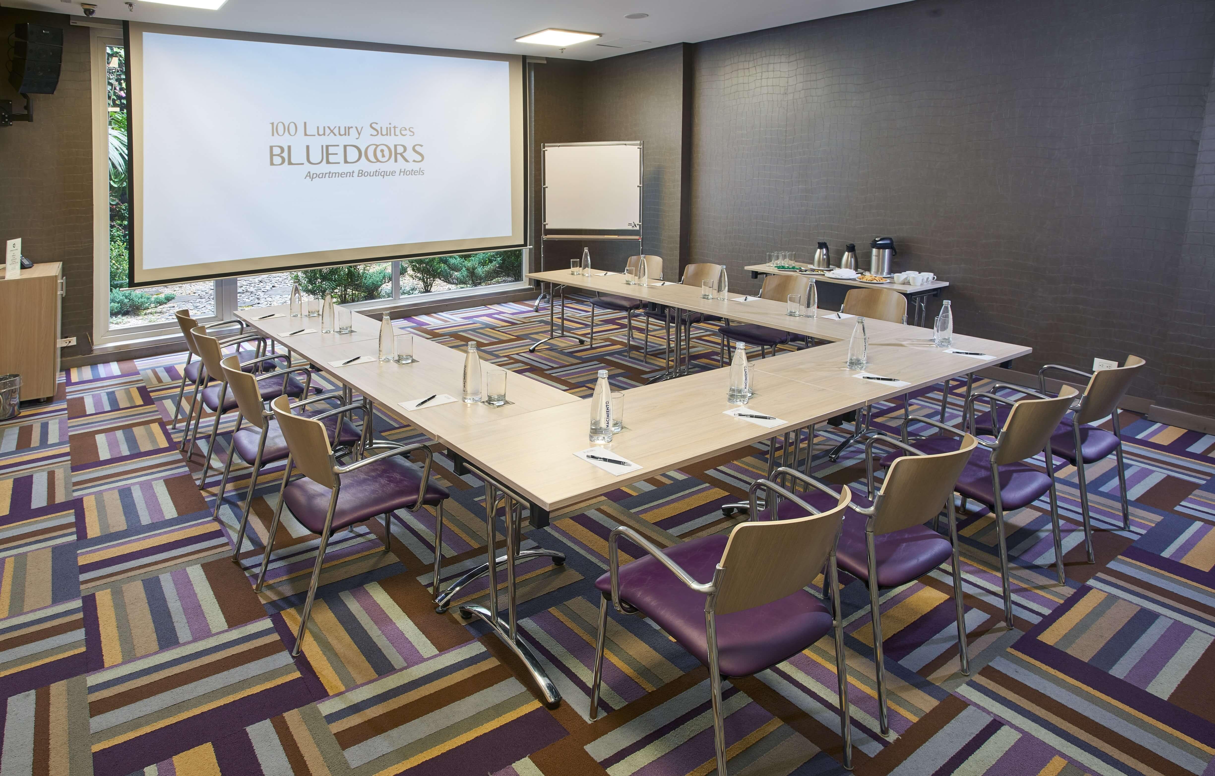 Hotel 100 Luxury Suites By Preferred 波哥大 外观 照片 Meeting room
