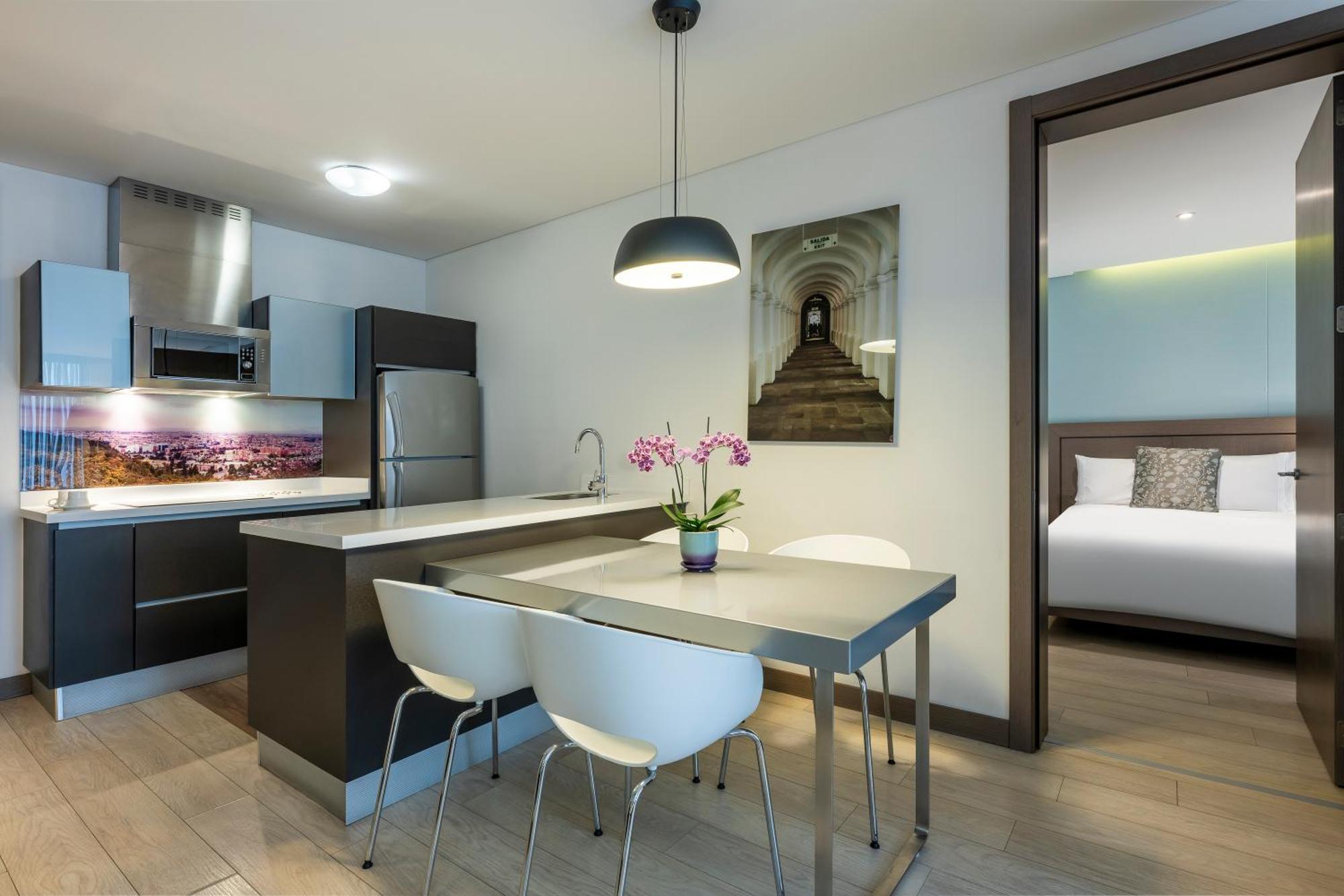 Hotel 100 Luxury Suites By Preferred 波哥大 外观 照片